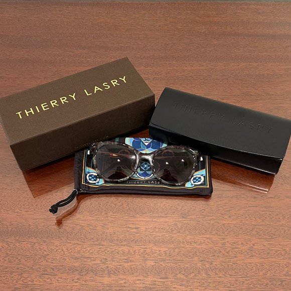 NIB Thierry Lasry Flirty Sunglasses main image 6